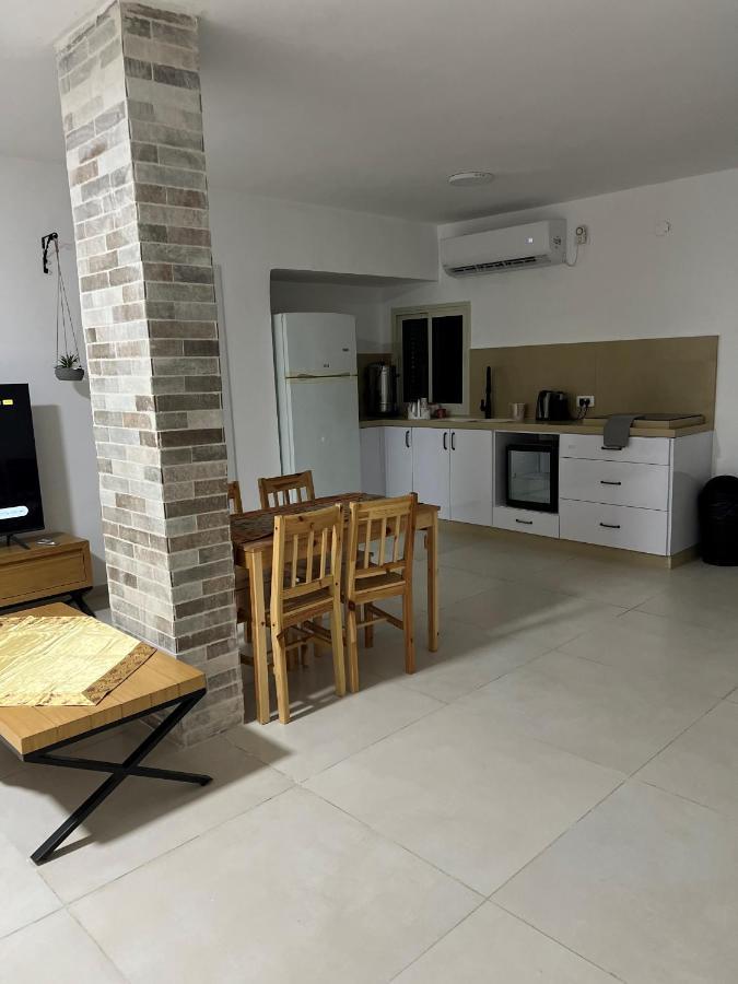 לב במדבר - הצימר של רחלי Arad Exterior foto